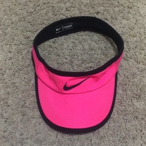 Nike tennis visor